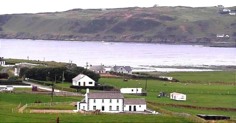 Hotel Biddy Ban'S Carnmalin Exterior foto